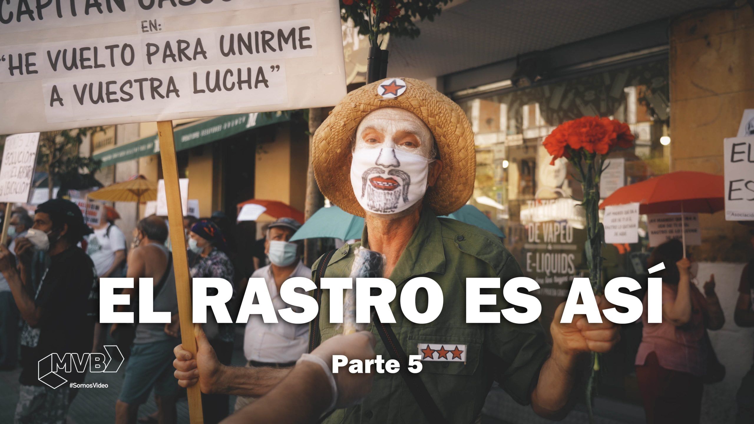 Capitán Cascorro en la plaza a la que le dio nombre. Captura de imagen de "El Rastro Es Así"